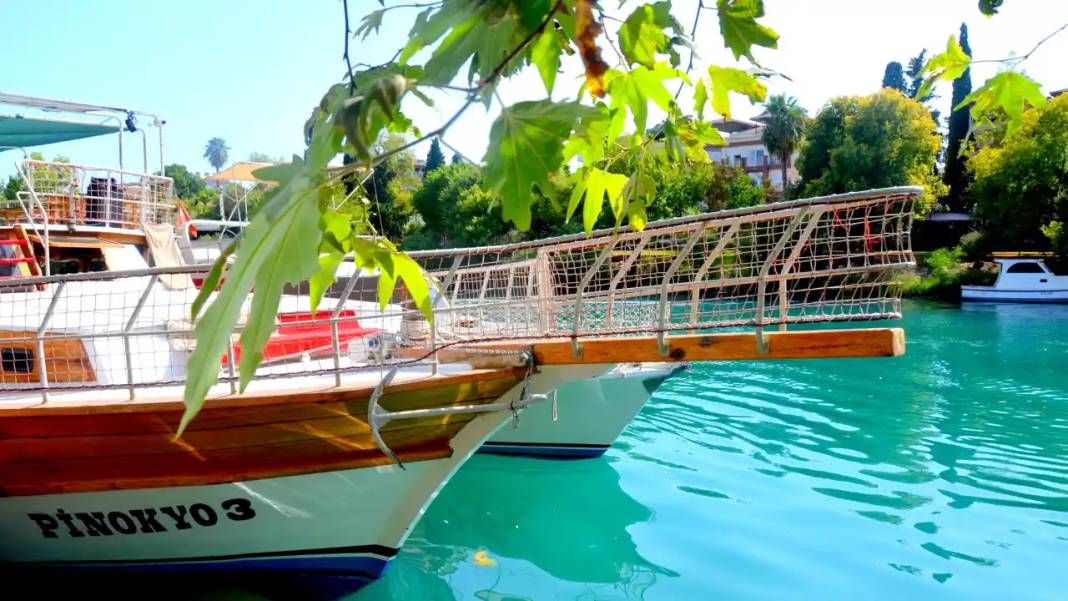 Melas’ta mevsimsiz hüzün…. 1